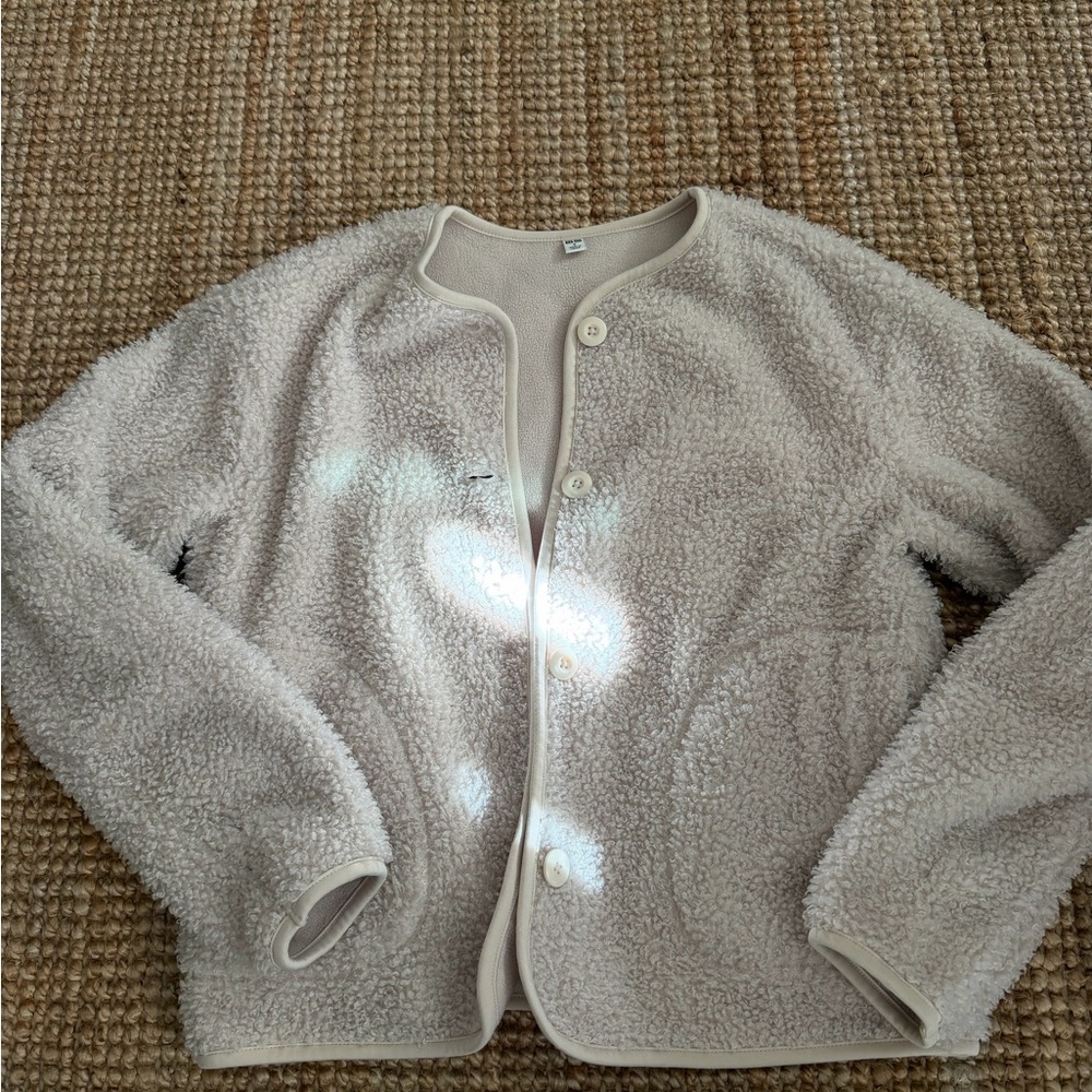 Uniqlo Cream Fleece Jacket
